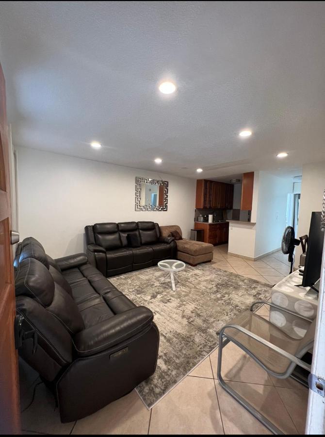 Lovely Berryman Ave Apartment لوس أنجلوس المظهر الخارجي الصورة